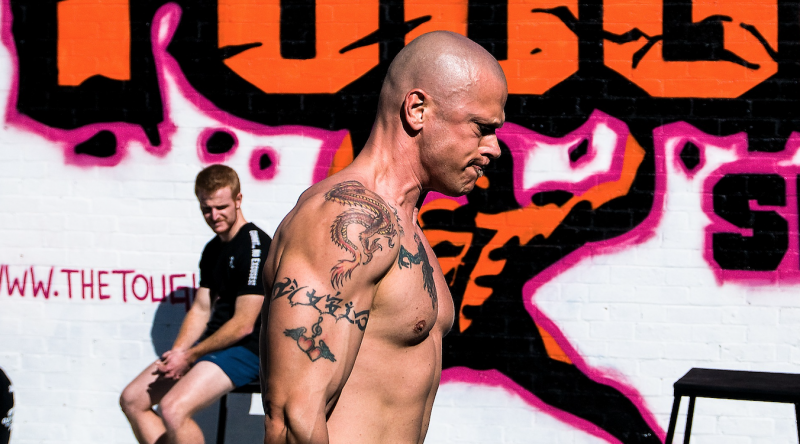 Pourquoi certaines femmes sont-elles attirées par les hommes dominants ?